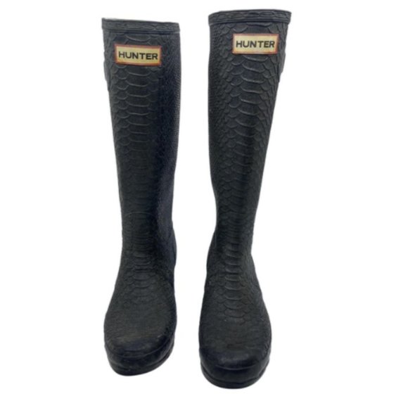 Shoes - Unisex Hunter Snake Embossed Boots Size US 6M/7F